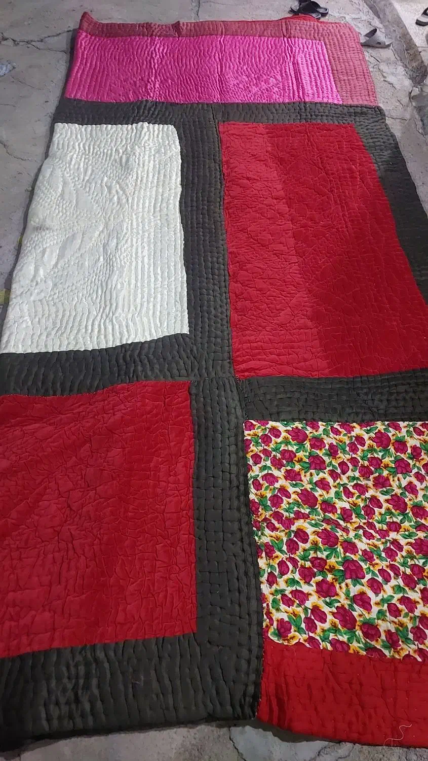 لحاف کرسی|رختخواب، بالش، پتو|تهران, آهنگران (سراسیاب دولاب)|دیوار