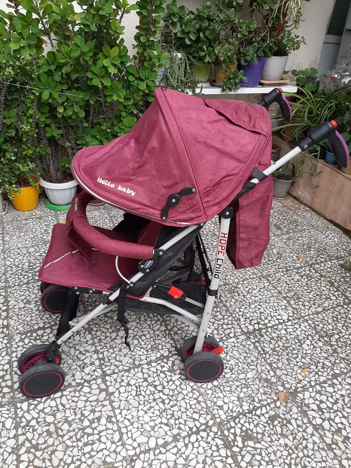 کالسکه بچه در حد نو|کالسکه و لوازم جانبی|رشت, جانبازان|دیوار