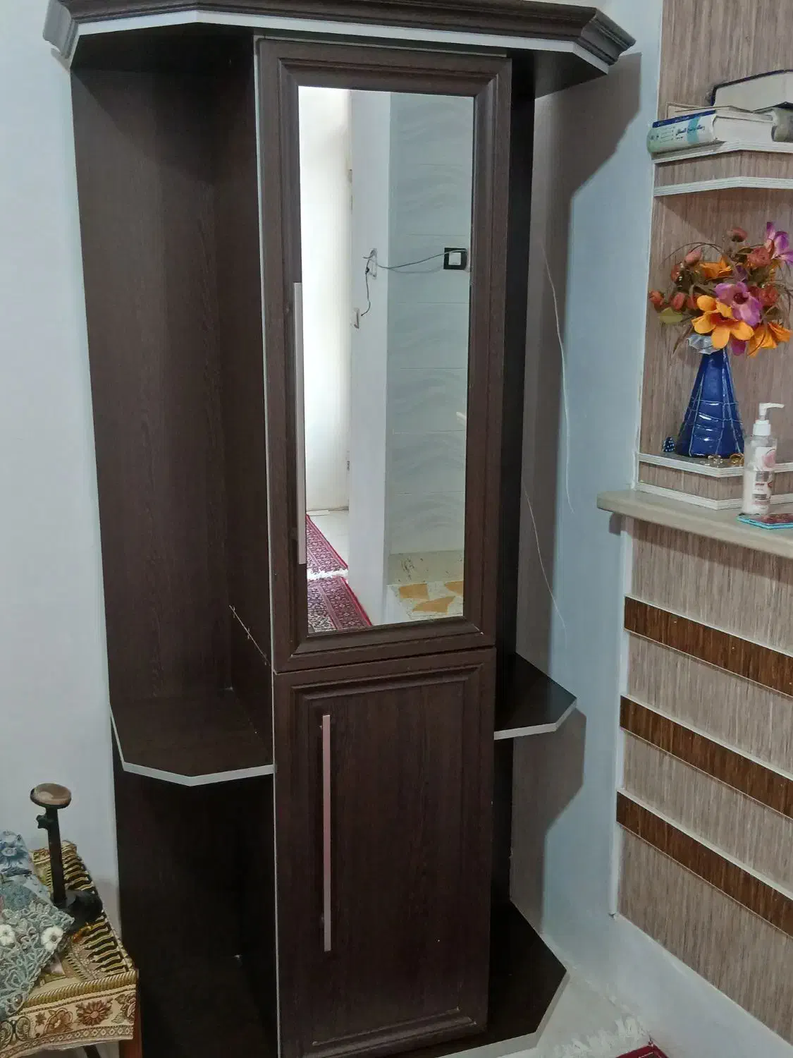 کمد و جاکفشی کاملا سالم بدون کوچکترین خط و خش|جاکفشی، کمد، دراور|اسلامآباد غرب, |دیوار