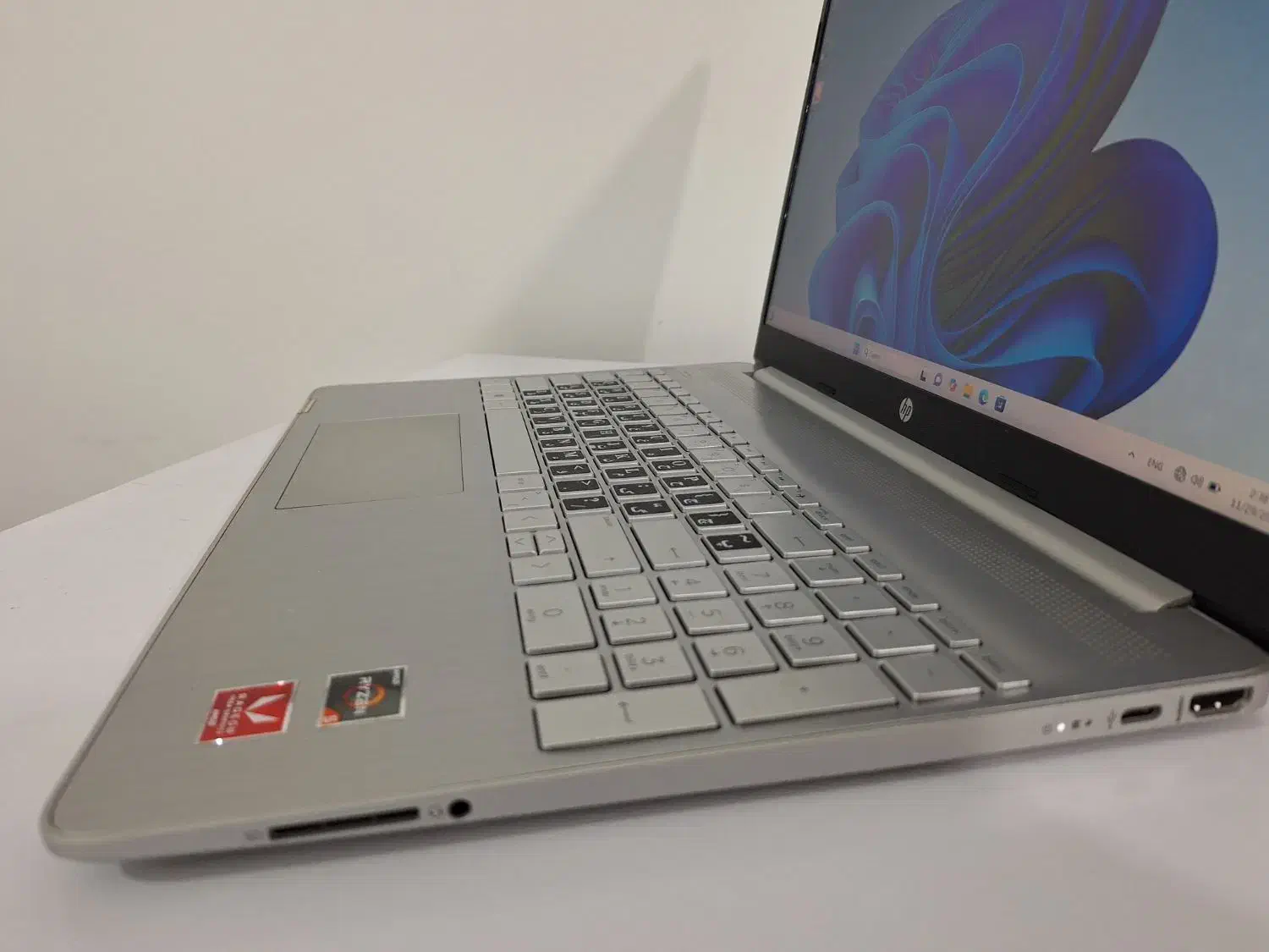 لپ تاپhp ریزن۵ با۲گیگ گرافیک مجزا و هارد اکسترنال|رایانه همراه|گرگان, |دیوار