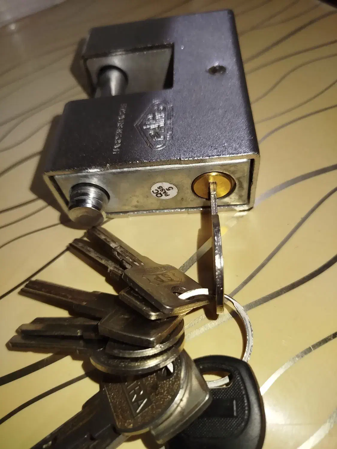 قفل کتابی کامپیوتری سایز بزرگ|ابزارآلات|سبزوار, کاشفی شمالی (دادگستری)|دیوار