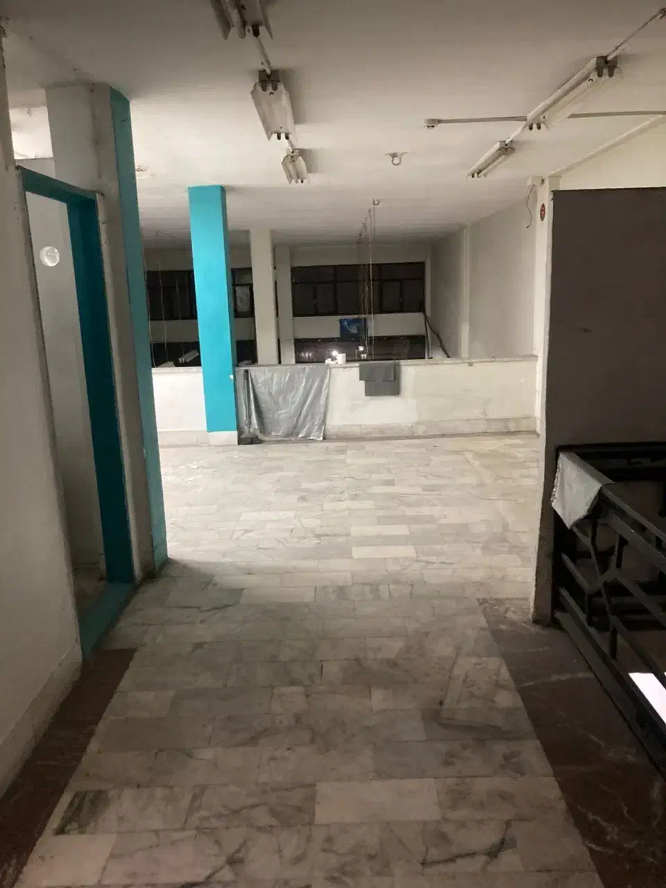 240 متر مغازه با بالکن 2 دهنه|اجارهٔ مغازه و غرفه|تهران, امام خمینی|دیوار