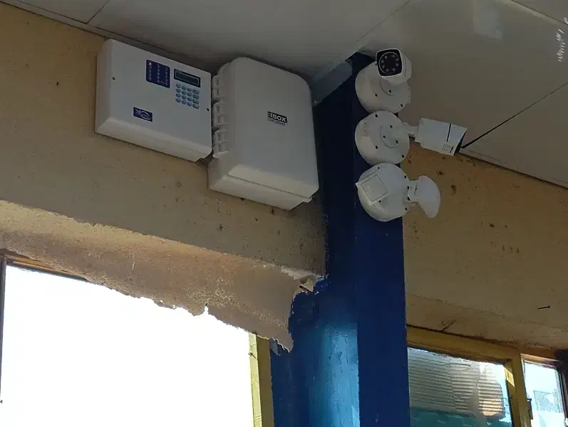 دوربین مداربسته برند ایرانی مخصوص پروژه ها|دوربین مداربسته|بروجرد, |دیوار