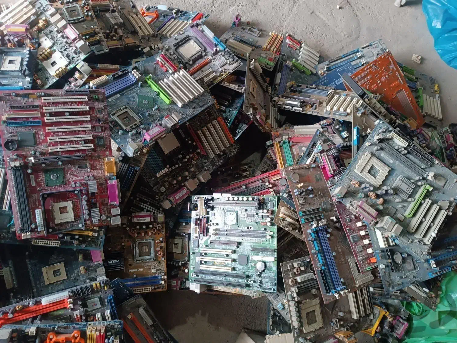 معامله انواع برد|قطعات و لوازم جانبی رایانه|خرم‌آباد, |دیوار