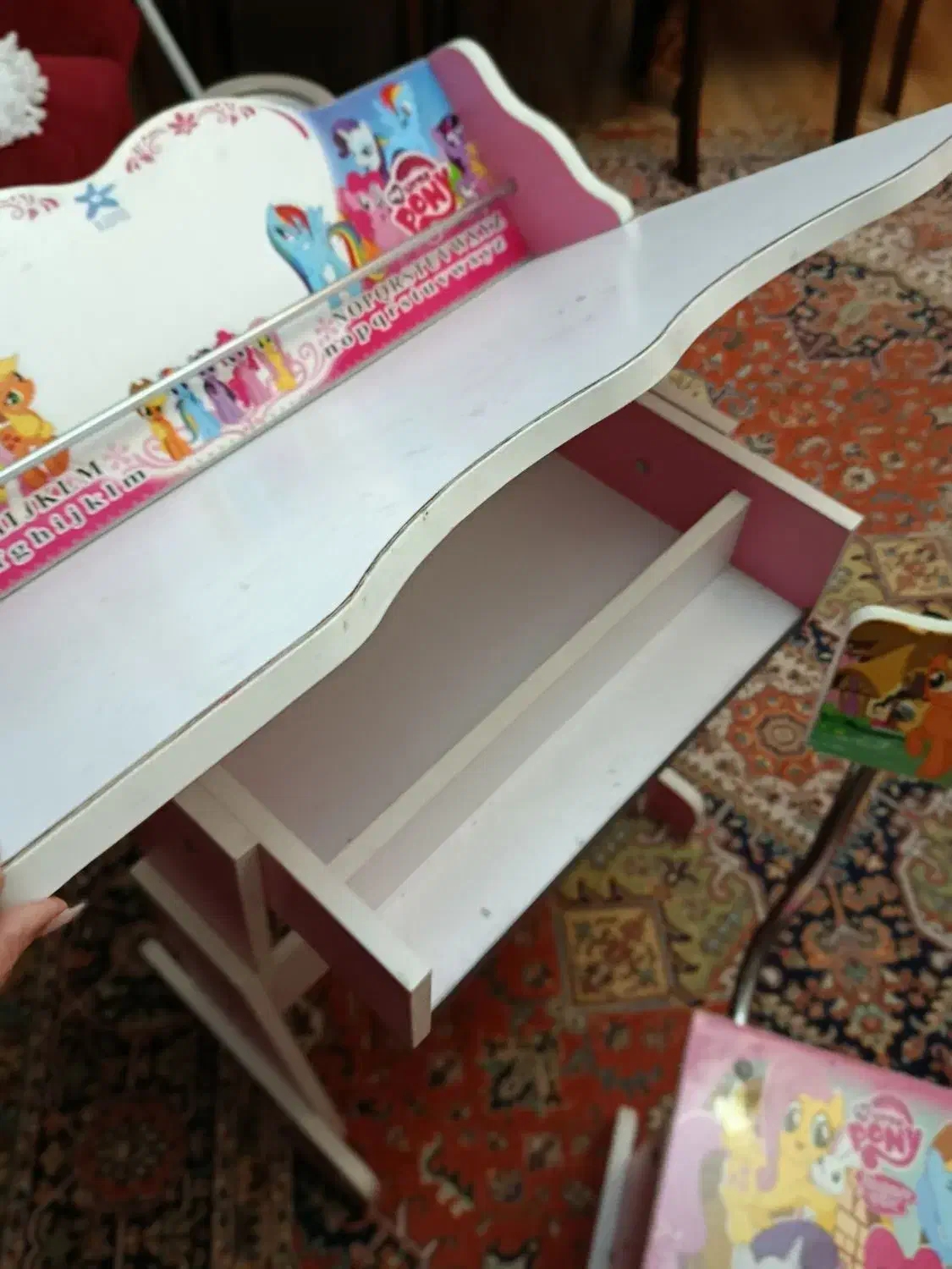 میز تحریر کودک|اسباب و اثاث بچه|تهران, باغ فیض|دیوار