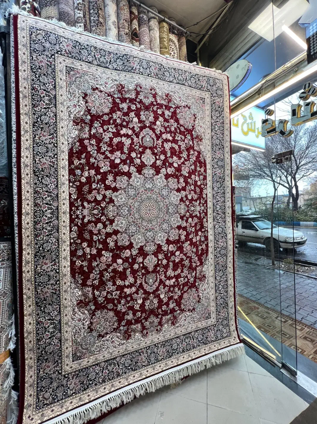 فرش لاکی( خاص و زیبا ) ترند روز در فرش نادر تبریز|فرش|تبریز, |دیوار