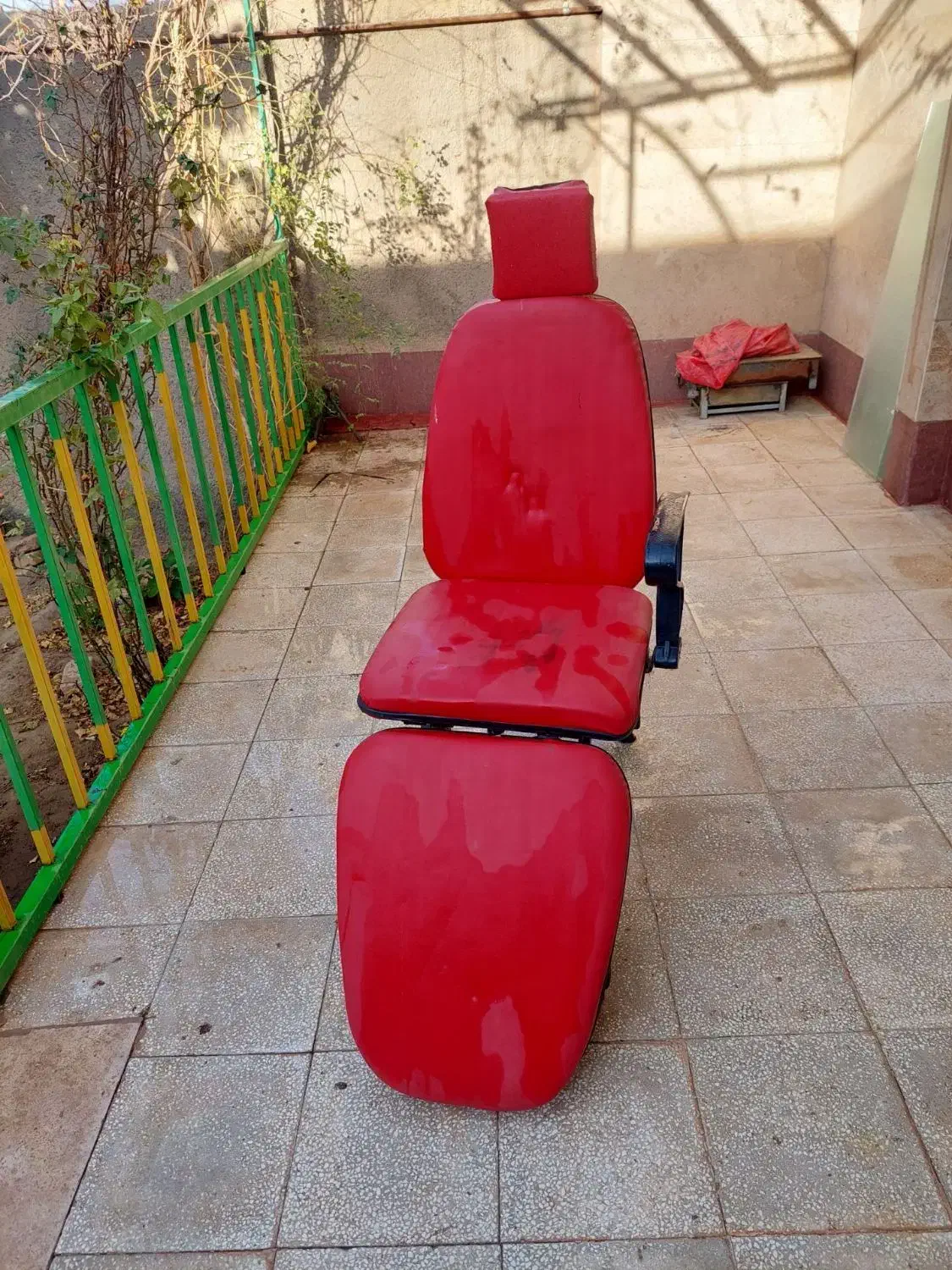 صندلی آرایشگاهی|آرایشگاه و سالنهای زیبایی|سبزوار, رباط|دیوار