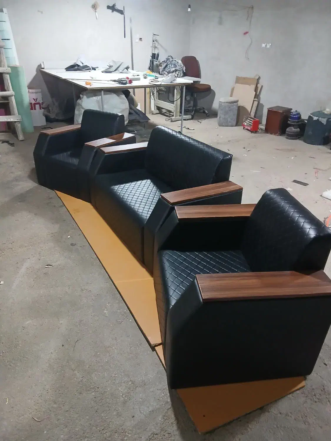 تولید به قیمت عمده وتعمیرات صندلی اداری|مبلمان اداری|شیراز, سلطان آباد|دیوار