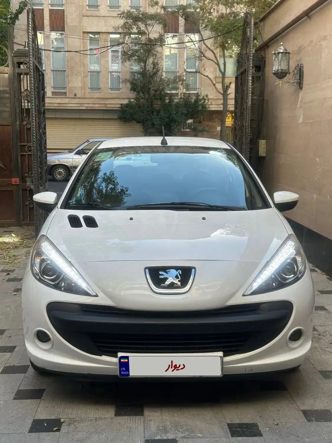 ۲۰۷ دنده فرمان برقی ۴۰۰ بیرنگ بی لیسه|خودرو سواری و وانت|تبریز, |دیوار