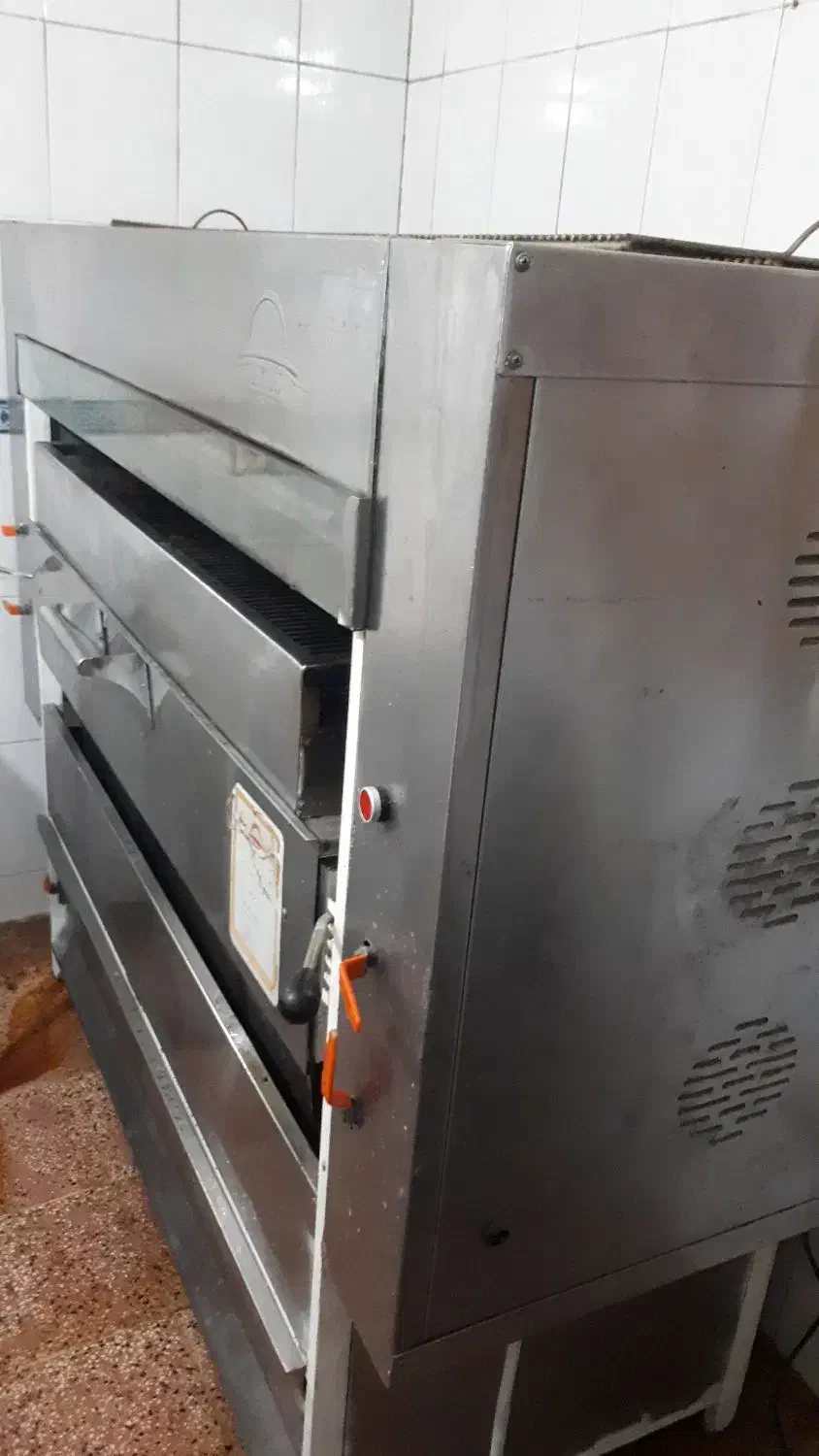 کباب پز تابشی ایستاده ۳۰ سیخه|کافیشاپ و رستوران|سلطانیه, |دیوار