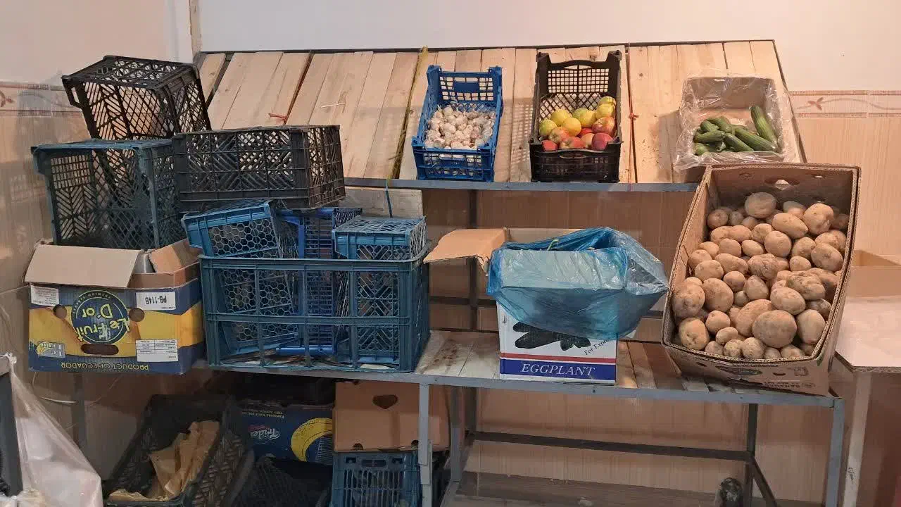 قفسه میوه و میز سبزی|فروشگاه و مغازه|اراک, |دیوار