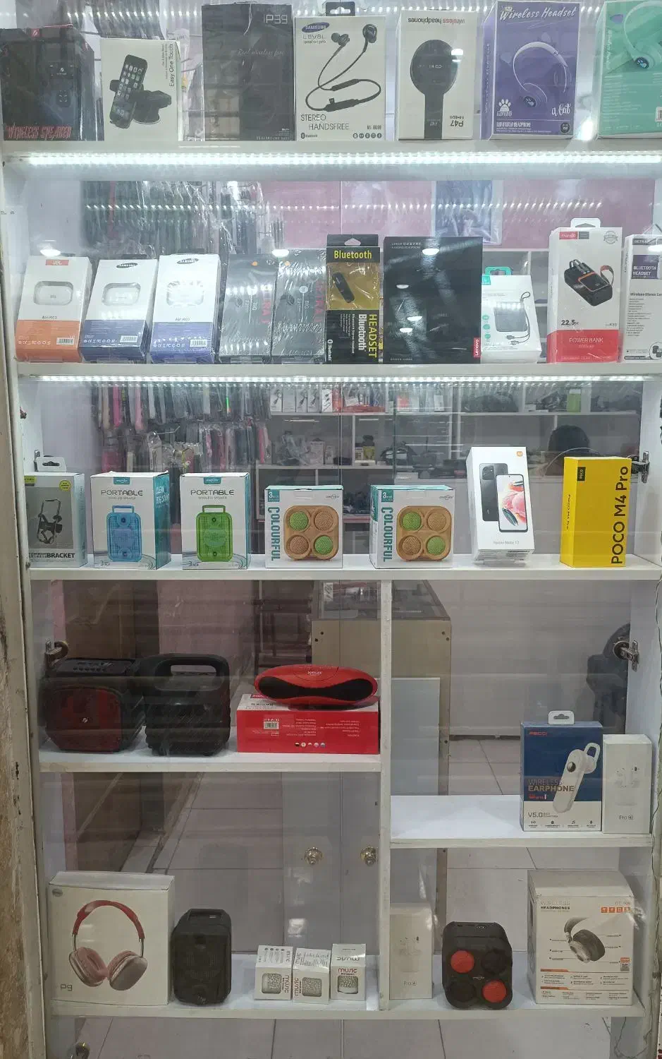 آگهی استخدام تعمیرکار موبایل یا شاگرد ماهر|استخدام رایانه و فناوری اطلاعات|لردگان, |دیوار