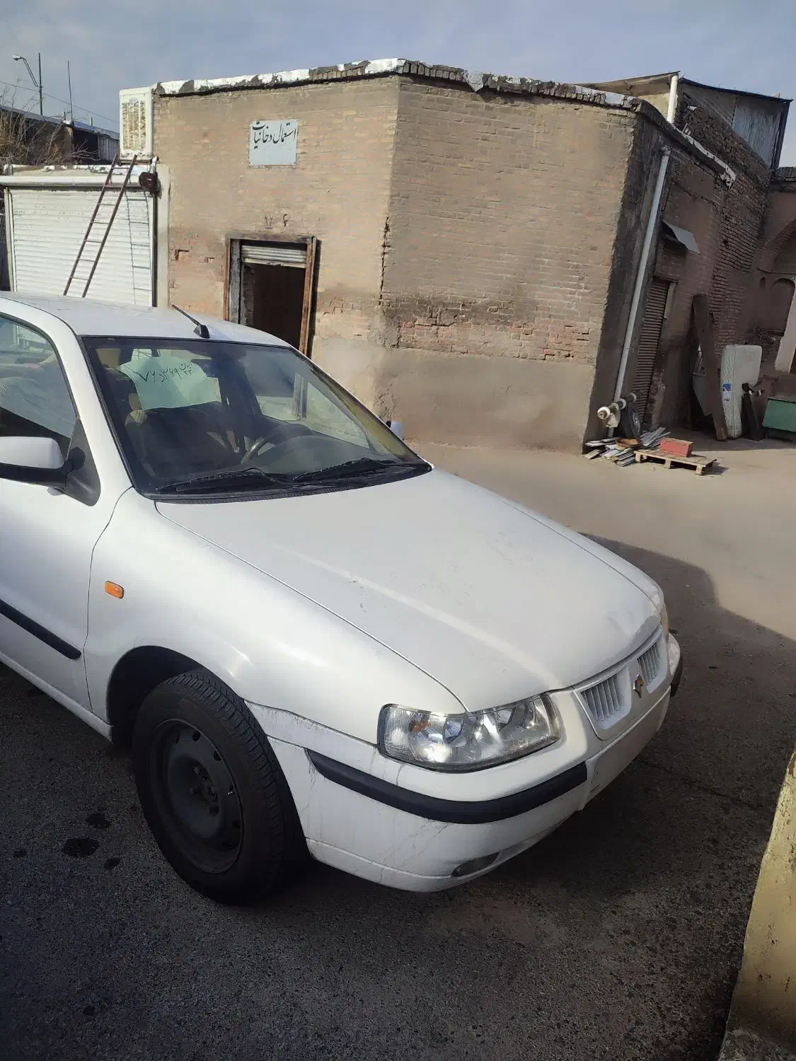 سمند مدل 93 سر کاپوت خوردگی دارد بقیه ماشین بیرنگ|خودرو سواری و وانت|تهران, هرندی|دیوار