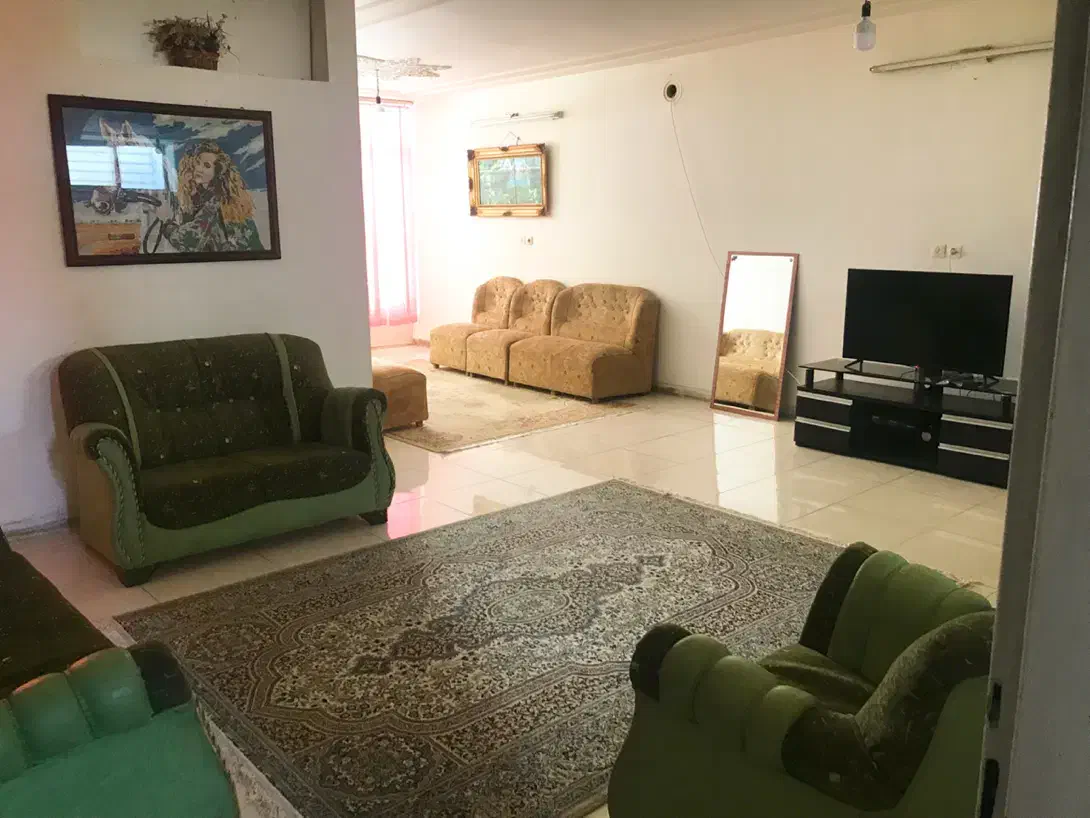 سوئیت ۱۰۰ متری|اجارهٔ کوتاهمدت آپارتمان و سوئیت|شاهینشهر, طالقانی|دیوار