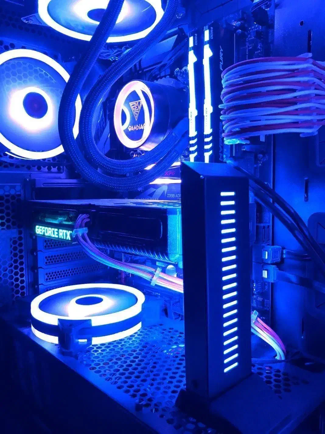 اسمبل و انواع خدمات ریگ ماینینگ و کامپیوتر و لپتاپ|خدمات رایانه‌ای و موبایل|تهران, مهران (سیدخندان)|دیوار