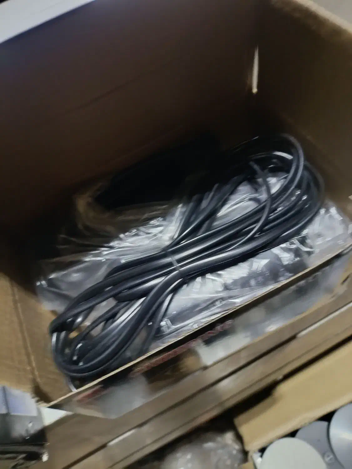 دینام با پدال چرخ نو ترکایی|چرخ خیاطی و ریسندگی|بروجرد, |دیوار