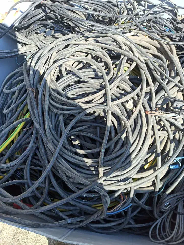 خریدضایعات وتیراهن و آلمینیوم|خدمات پیشه و مهارت|تهران, آرژانتین|دیوار