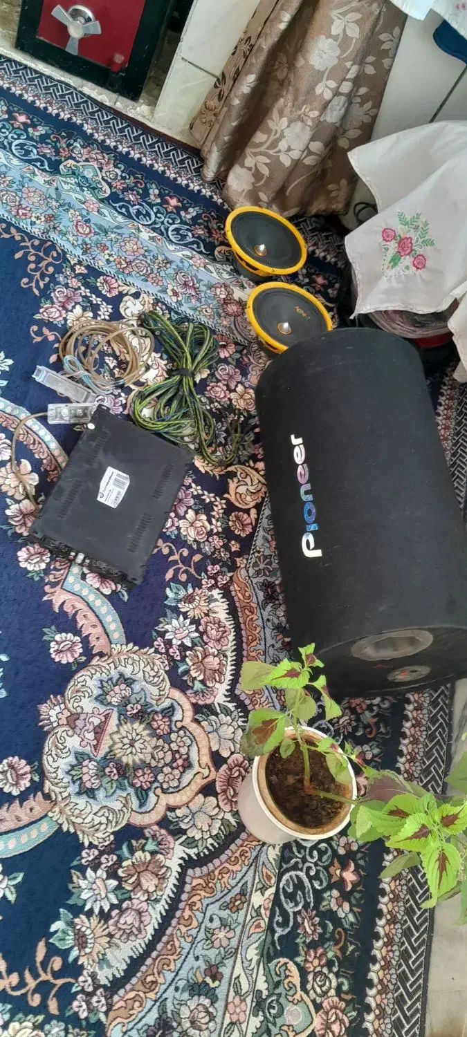 سیستم نونو هست پول لازمم میخام بفروشم|سیستم صوتی خانگی|لاران, |دیوار