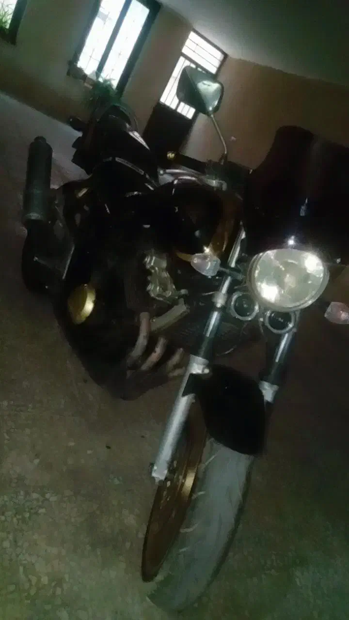 cb400 hayper Model 2006|موتورسیکلت|تهران, شهرک فردوس (حسینی)|دیوار