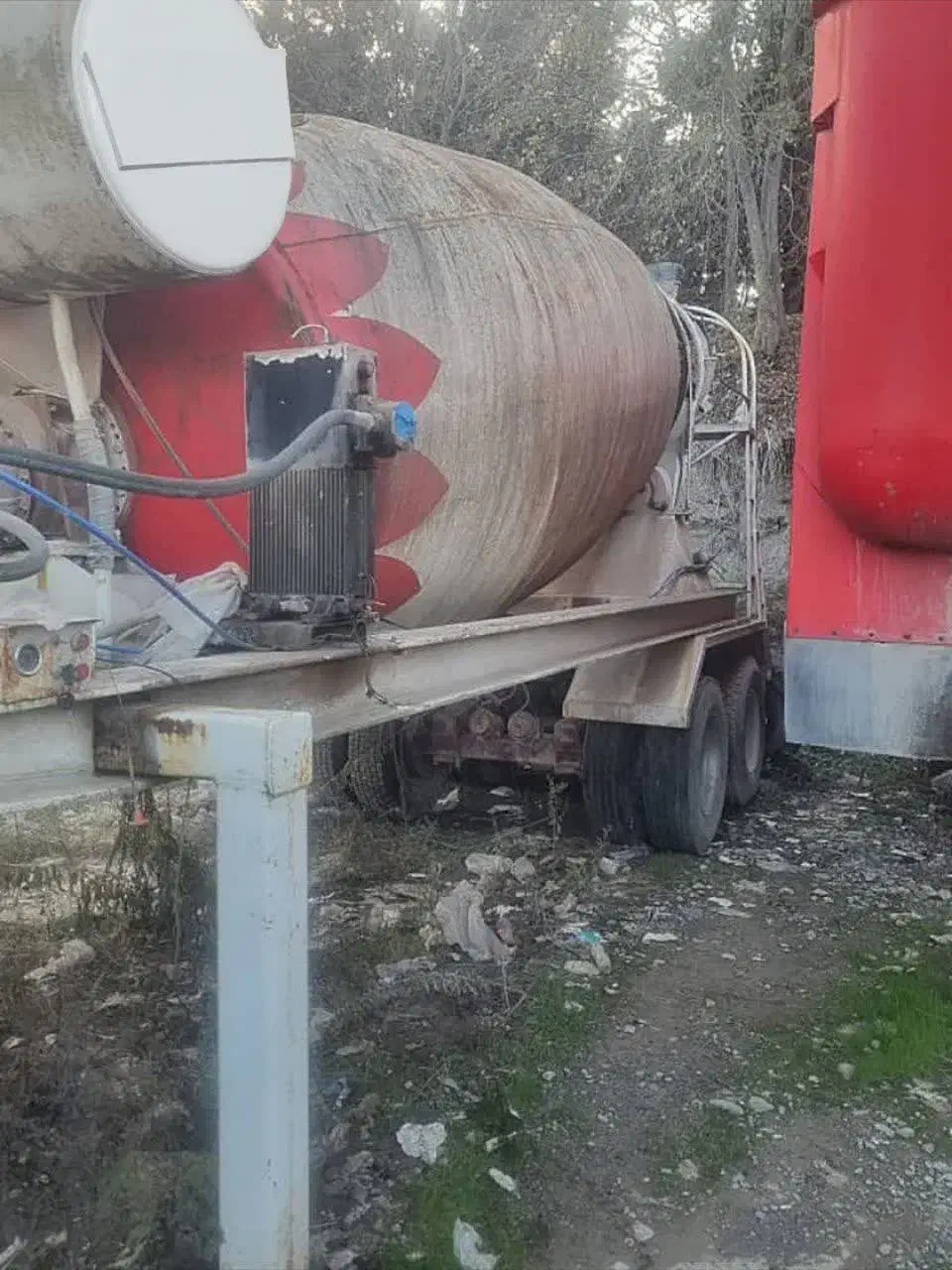 تراک میکسر تریلر میکسر بدون کارکرد|خودرو سنگین|رباط‌کریم, رباط‌کریم|دیوار