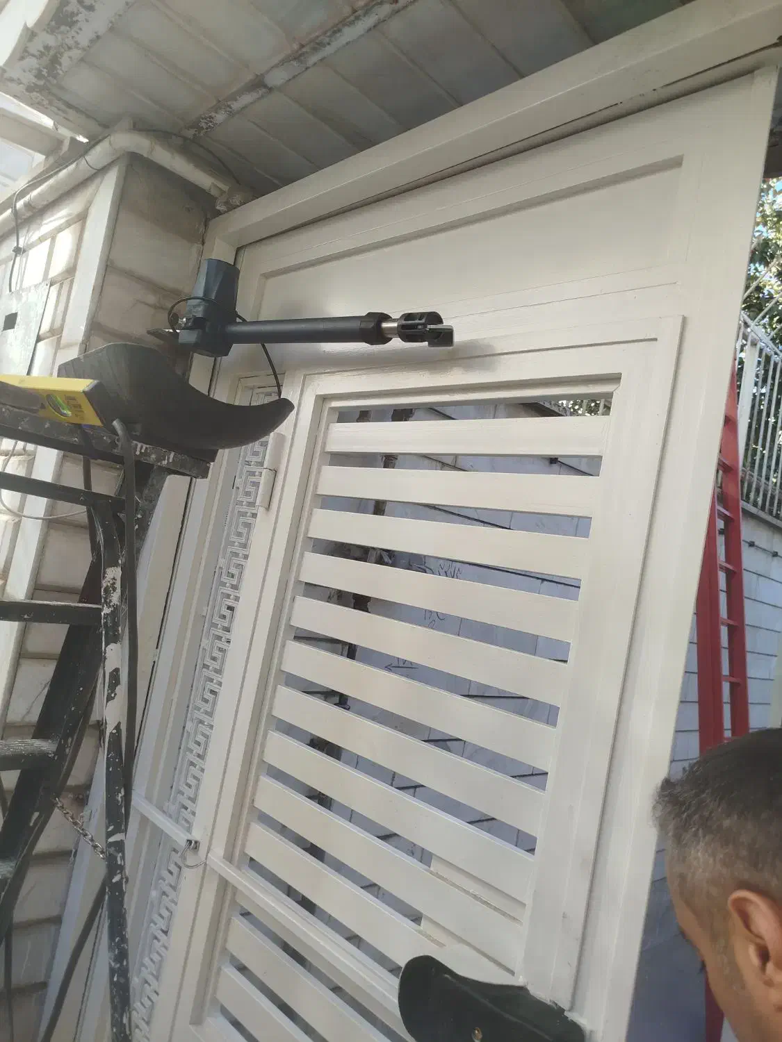 جک بازویی،دربهای اتوماتیک و سیکوریت|خدمات پیشه و مهارت|بروجرد, |دیوار