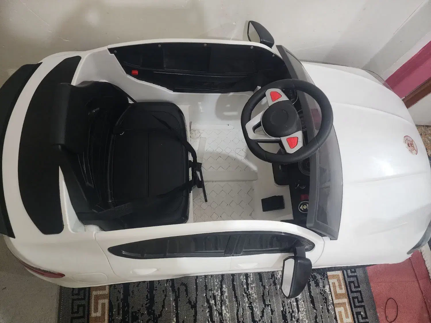 ماشین شارژی دو موتوره|اسباببازی بچه|میناب, |دیوار