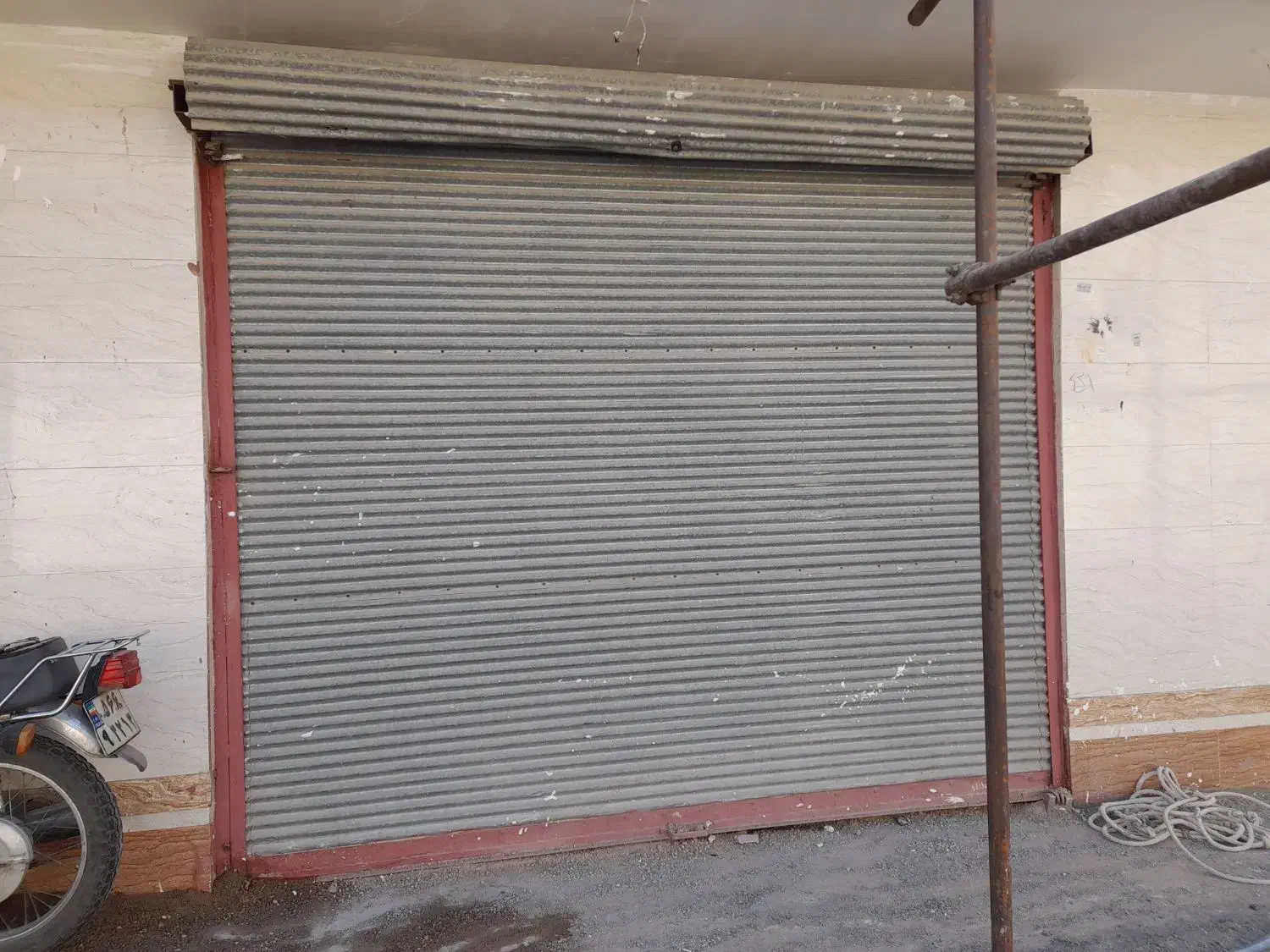 درب کرکره ای ..درجه یک و صحیح و سالم نو نو|مصالح و تجهیزات ساختمان|دزفول, |دیوار