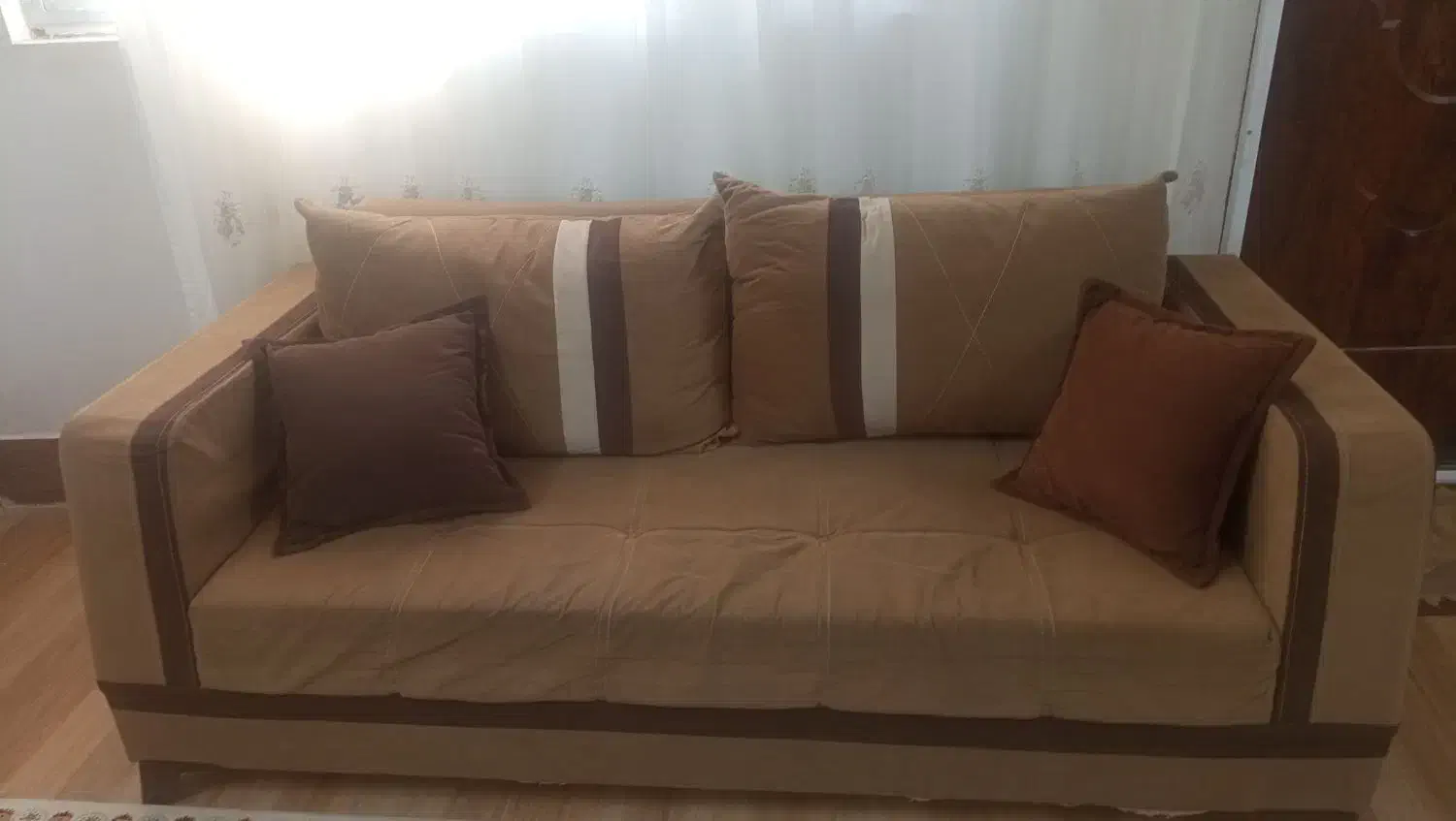 مبل ۸نفر|مبلمان خانگی و میز عسلی|سبزوار, فقیه سبزواری|دیوار