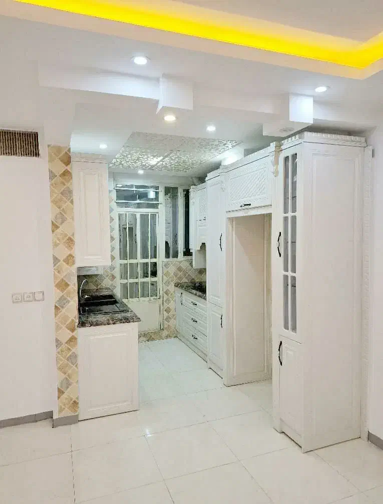 70 متر رو به نما تراورتن آسانسورفقط 4/100|فروش آپارتمان|اندیشه, اندیشه فاز ۱|دیوار