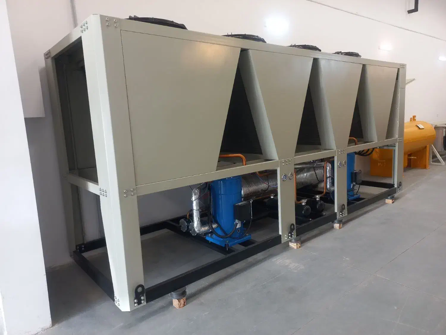 نصب، راه اندازی و تعمیرات سردخانه و چیلر|ماشین‌آلات صنعتی|مشهد, توس (بلوار توس)|دیوار