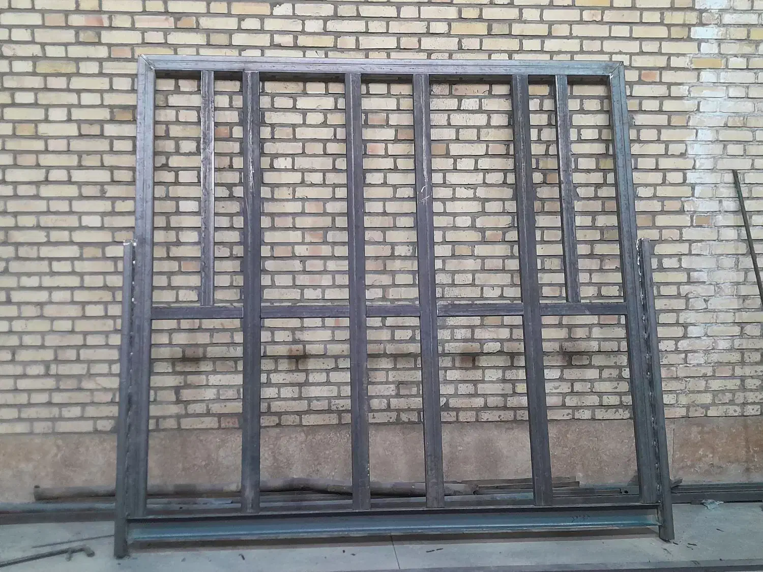 استخدام نیروی جوشکار و نقاش|استخدام صنعتی، فنی، مهندسی|رضویه, |دیوار