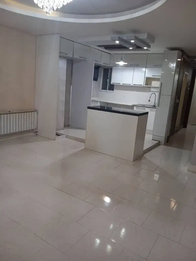 فروش آپارتمان ۹۵متر طبقه اول کوچه خوب درکلاکسر|فروش آپارتمان|آمل, |دیوار