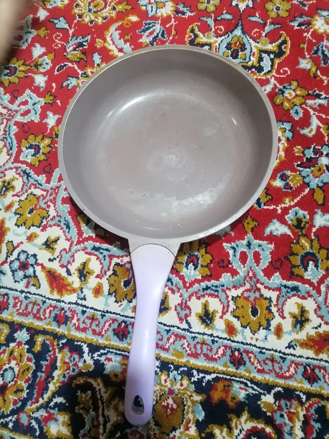 ماهی تابه|ظروف پخت‌وپز|شیراز, اصلاح‌نژاد|دیوار