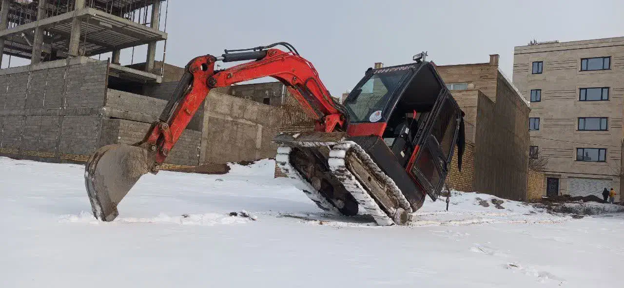 ارائه خدمات با مینی بیل مکانیکی|خدمات حمل و نقل|زنجان, |دیوار