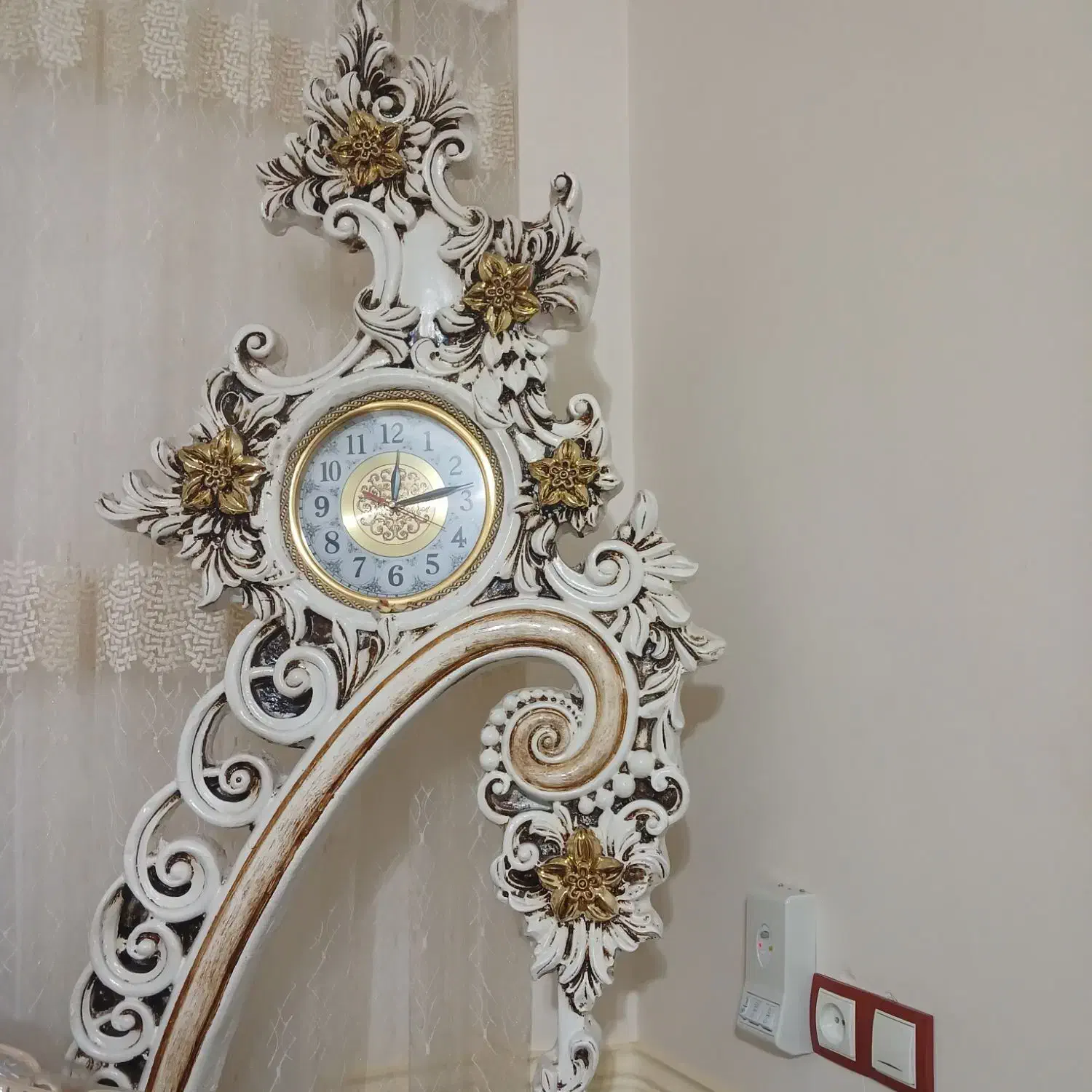 سالت و ویترین|بوفه، ویترین، کنسول|لردگان, |دیوار