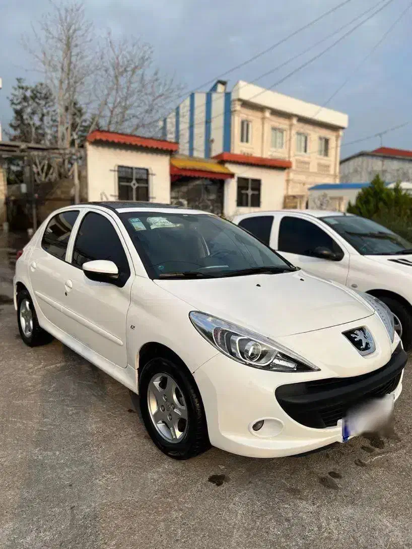 ۲۰۷سقف پانا دنده ارتقا ۱۴۰۳|خودرو سواری و وانت|رشت, دیلمان|دیوار