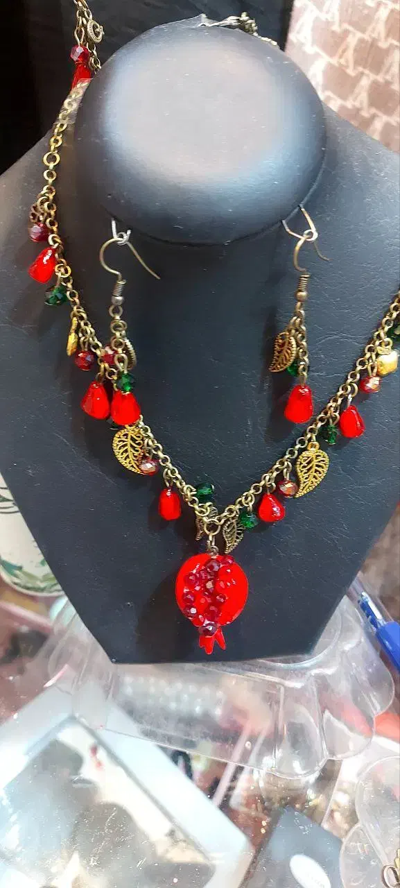 گردنبند انار مناسب یلدا|بدلیجات|همدان, |دیوار