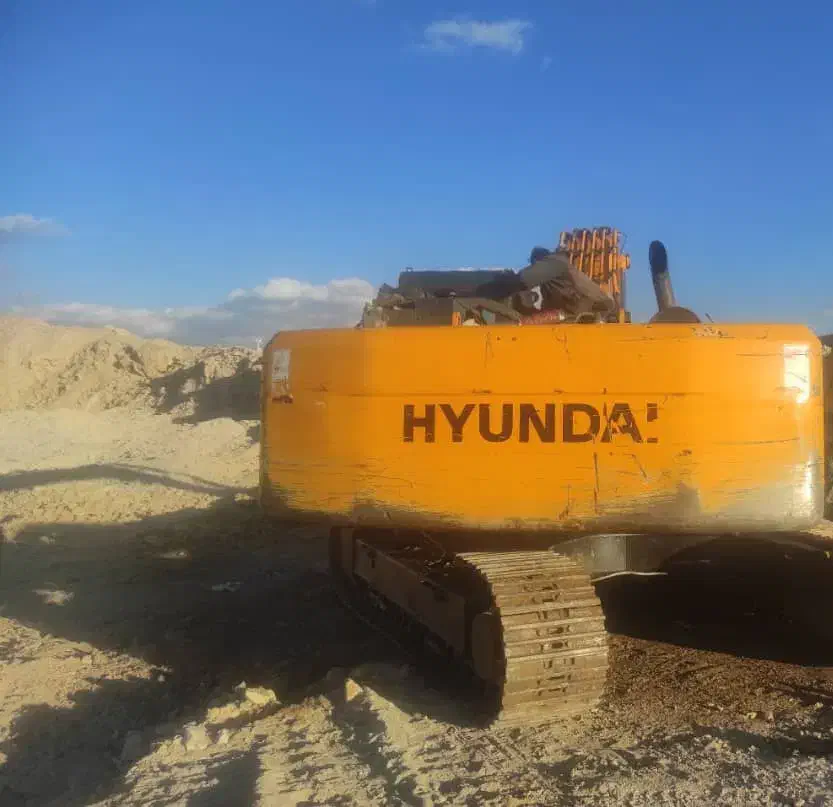 بیل مکانیکی هیوندا 320|خودرو سنگین|تهران, نیروی هوایی (پیروزی)|دیوار