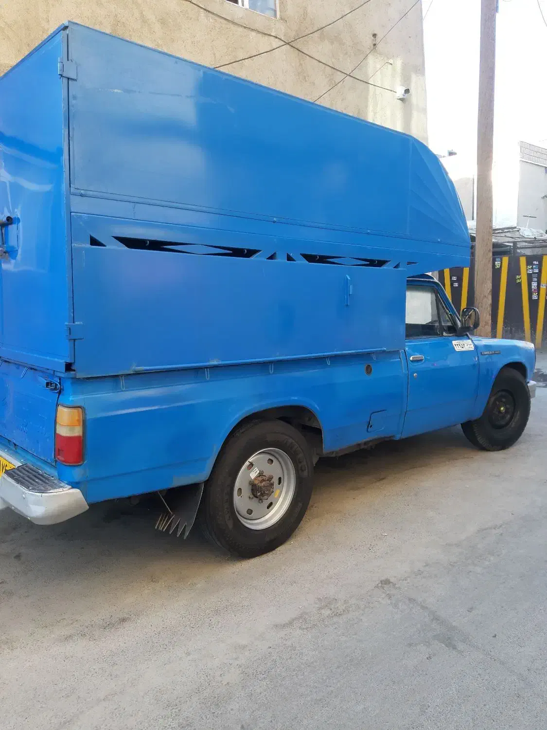 نیسان ۸۲ عروسک|خودرو سواری و وانت|همدان, |دیوار