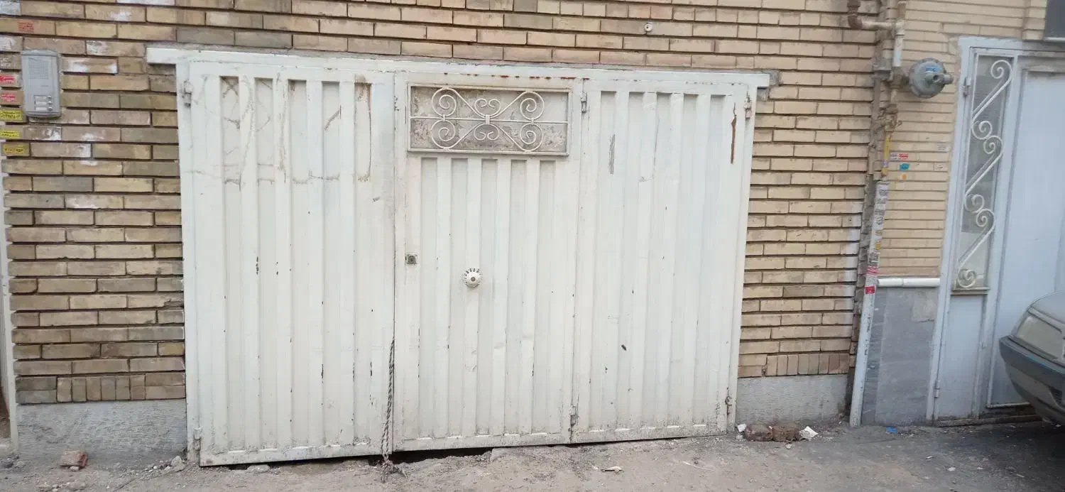 درب پارکینگ|مصالح و تجهیزات ساختمان|تبریز, |دیوار