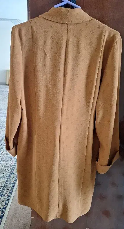 لباس|لباس|اصفهان, تیران|دیوار