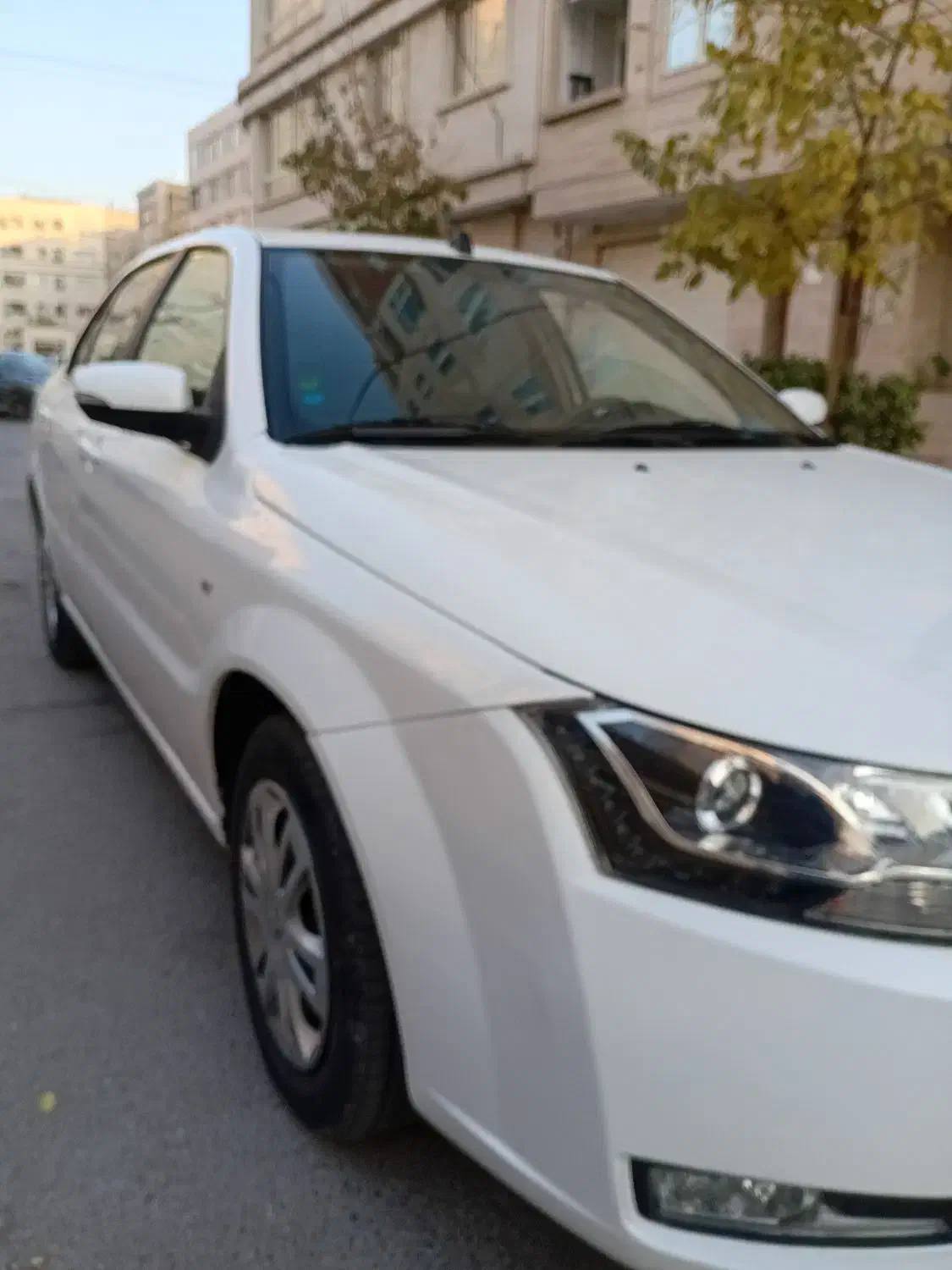 دنا مدل ۹۸ سفید|خودرو سواری و وانت|مشهد, جاهد شهر|دیوار