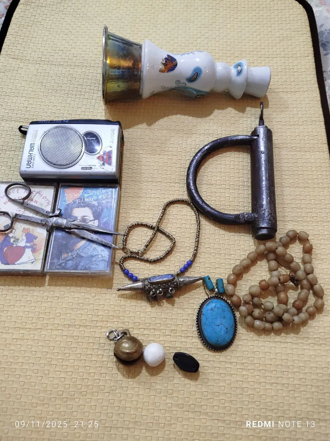 گردنبد ورشو قدیمی قاجاری|کلکسیون اشیاء عتیقه|خمینی‌شهر, |دیوار