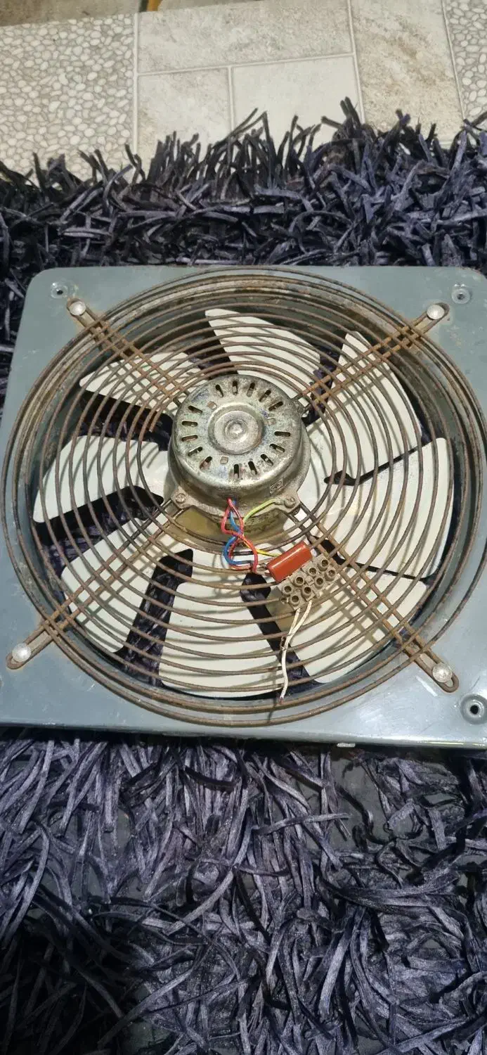 هواکش یا فن دمنده سالم ۳۵سانت در۳۵ پروانه ۳۰سانت|پنکه و تصفیه‌کنندهٔ هوا|رشت, جهاد|دیوار