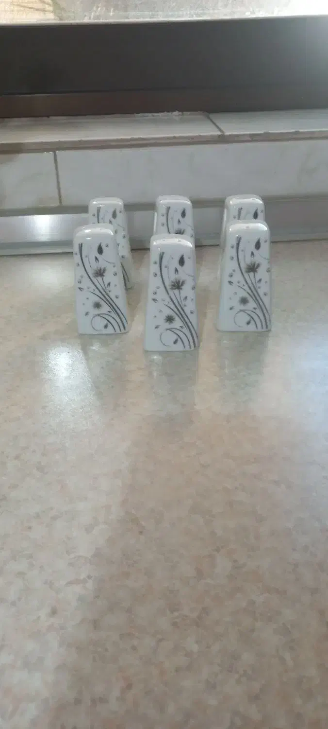 ۶عدد نمکدان|ظروف سرو و پذیرایی|رشت, چمارسرا|دیوار