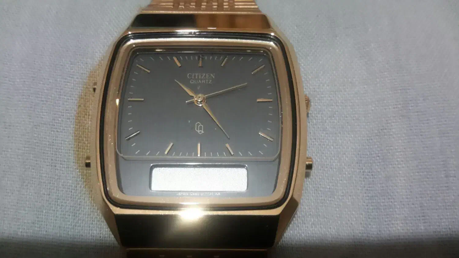 سیتی زن ژاپنی|ساعت|بندر گناوه, |دیوار