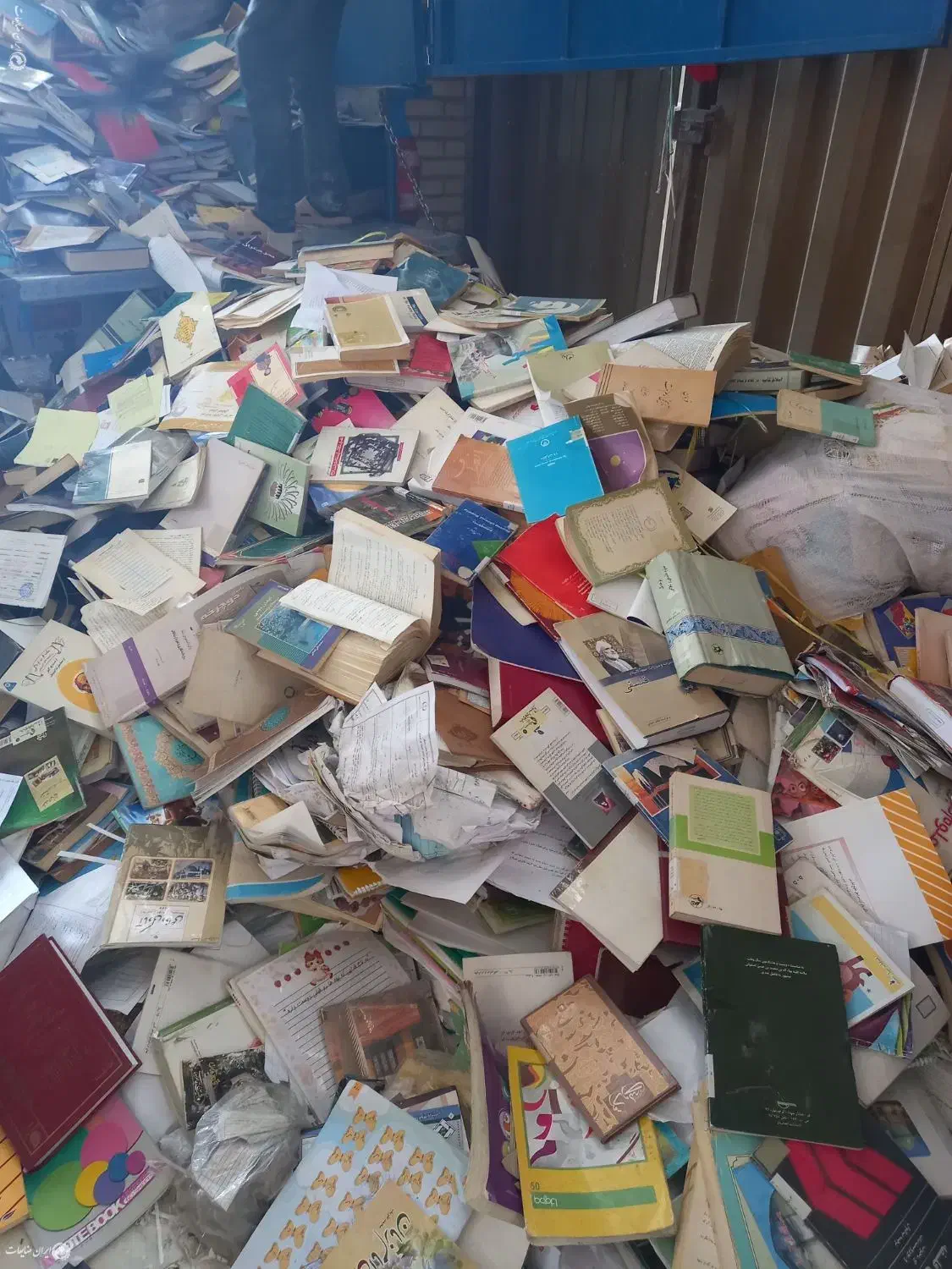 خرید ضایعات کتاب کارتن در محل|عمده‌فروشی|مشهد, الهیه|دیوار