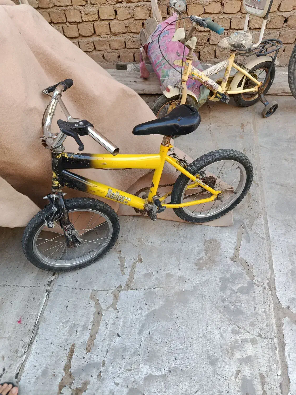 دوچرخه کارکرده|دوچرخه، اسکیت، اسکوتر|کاشان, کارگر|دیوار