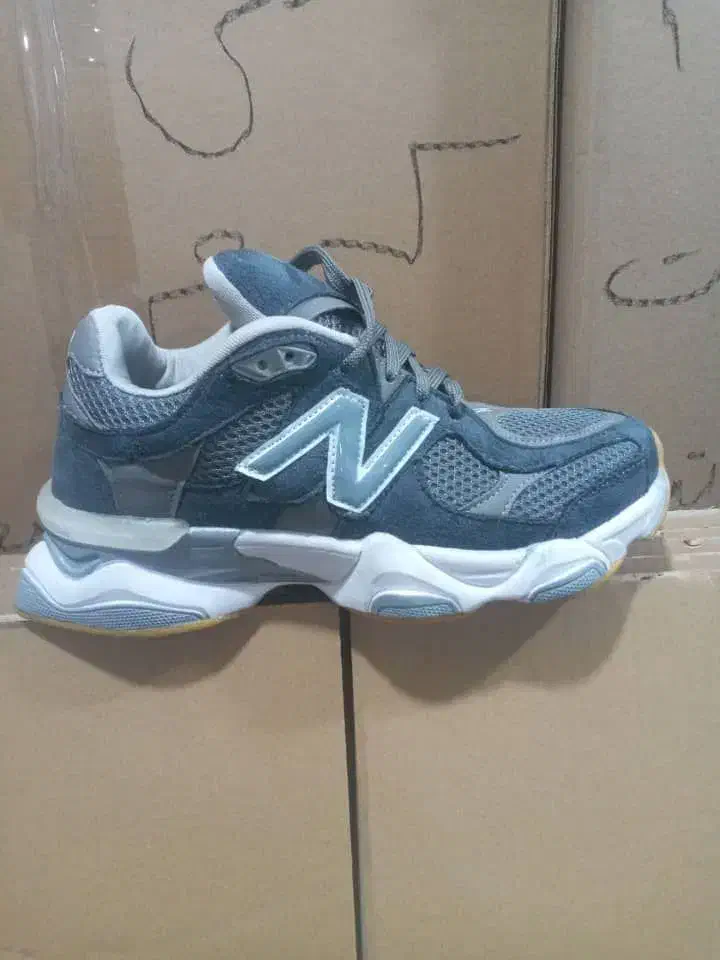 ۹۰۶۰مردانه زنانه جاده ادران شهریارهستم تولیدکننده|کیف، کفش، کمربند|تهران, امانیه|دیوار