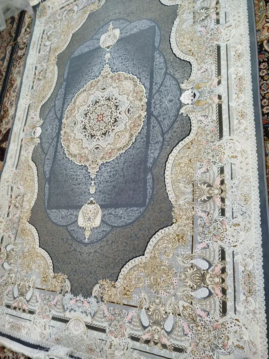 تعدادی فرش ۶متری جفت۱۲۰۰شانه اصلی با ۵سال ضمانت|فرش|کرمانشاه, |دیوار